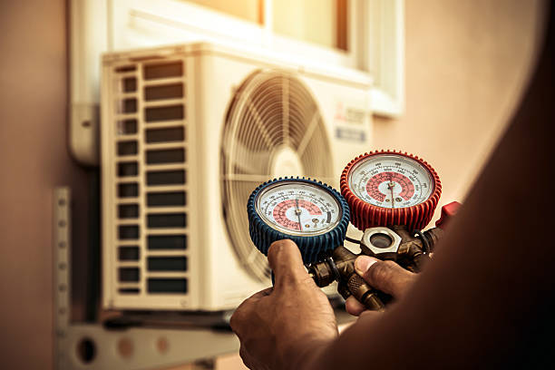 Professional Hvac technician working in Georgetown, MD